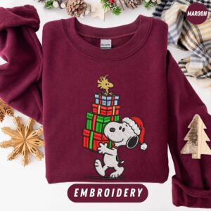 Embroidered Snoopy Christmas Sweatshirt: Holiday Festive Style