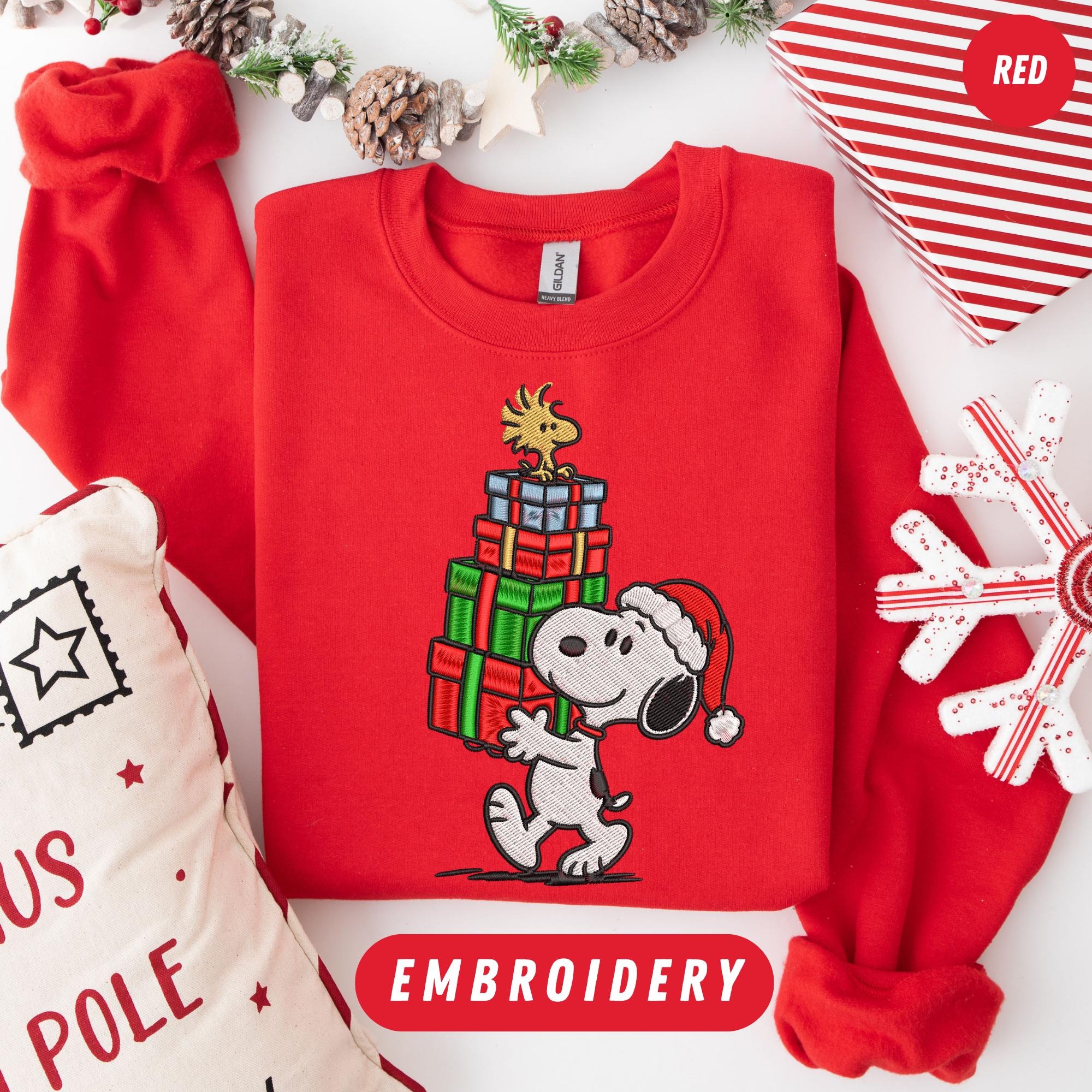 Embroidered Snoopy Christmas Sweatshirt: Holiday Festive Style