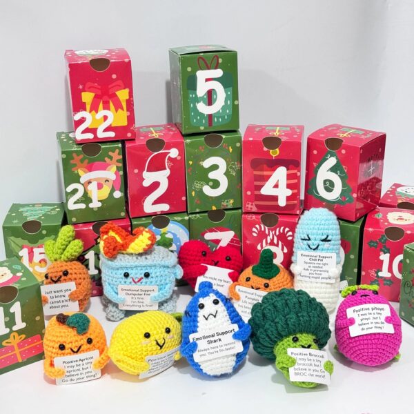 24 Days Countdown Christmas Box: 24Pcs Crochet Positive Vegetables/Fruits/Animal,Emotional Support Advent Calendar 2025,Funny Christmas Gift