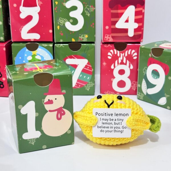24 Days Countdown Christmas Box: 24Pcs Crochet Positive Vegetables/Fruits/Animal,Emotional Support Advent Calendar 2025,Funny Christmas Gift