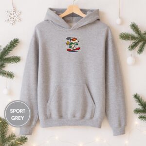 Embroidered Snoopy-Inspired Cute Dog on Snowboard Hoodie, Snoopy Dog Shirt, Peanuts Snowboarder Dog Sweater, Handmade Vintage Retro Pullover