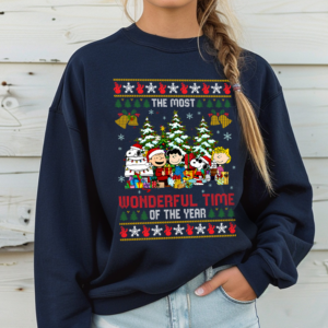 Funny Peanuts Xmas Sweater - Snoopy Santa Graphic Sweatshirt