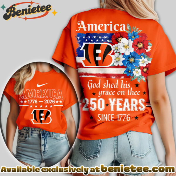 Cincinnati Bengals Premium NFL America God Shed His Grace On Thee Women Tshirt, Hoodie, Sweatshirt
