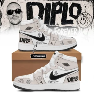 DIPLO ON TOUR FOREVER Signed Custom Air Force 1 & Jordan 1 Shoes [Batch 10]